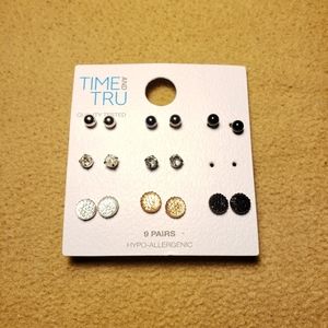 bundle lot of 8 stud post earrings silver black